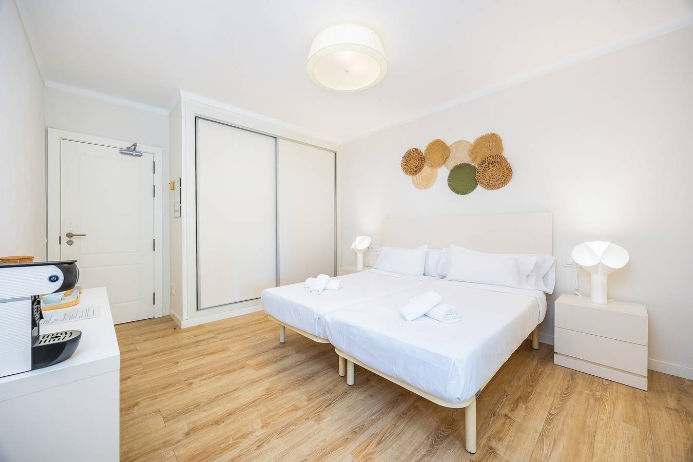 Hostal Boutique Canyamel - 105 Doppelzimmer mit Meerblick, privater Terrasse, Wi-Fi und Klimaanlage in Canyamel, Capdepera