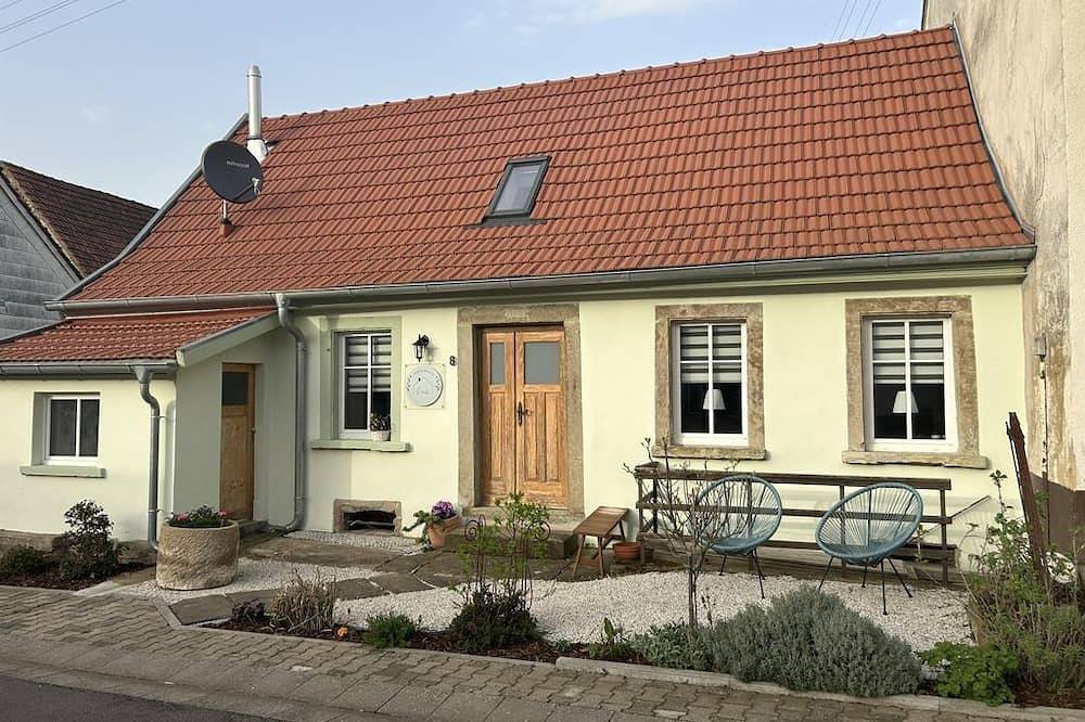 Ferienhaus Lonie - Ferienhaus, Dusche und Bad, Wc, Nichtraucher in Teschenmoschel, Pfälzer Bergland