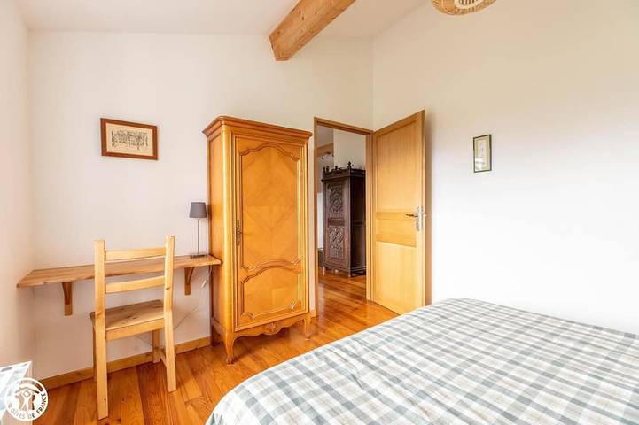 Location de vacances pour 4 personnes, avec balcon et jardin à Saint-Germain-Lembron - 3