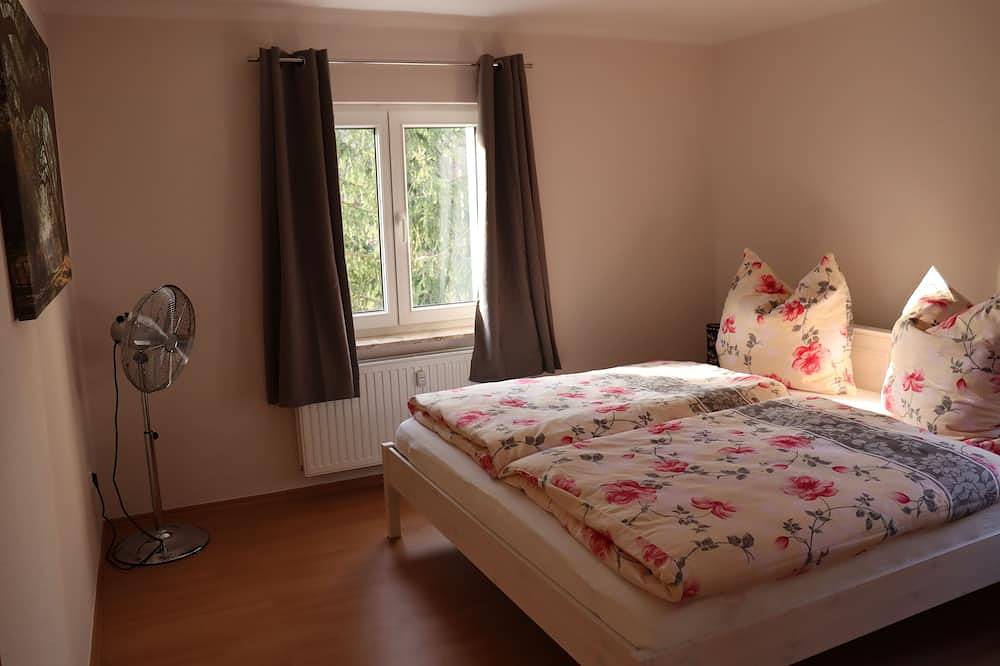 Ganze Wohnung, Apartment \"Heimatliebe\" - Neue Ferienwohnung inmitten von Weinbergen in Coswig, Meißen Region