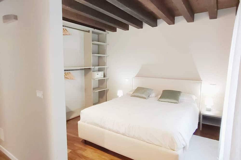 Entire apartment, Ca Dei Buranelli 1 - City Center in Treviso, Treviso Province