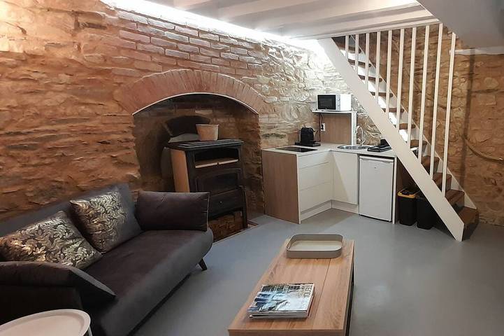 Gîte pour 3 personnes, avec piscine dans Segré-en-Anjou-Bleu - 2