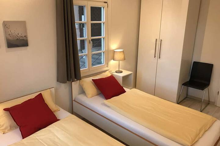 Ganze Wohnung, 2 Zi.-Apartment Iv \"Am Nonnenhaus\", in Uni-Nähe für 2-4 Personen in Tübingen, Neckar-Alb