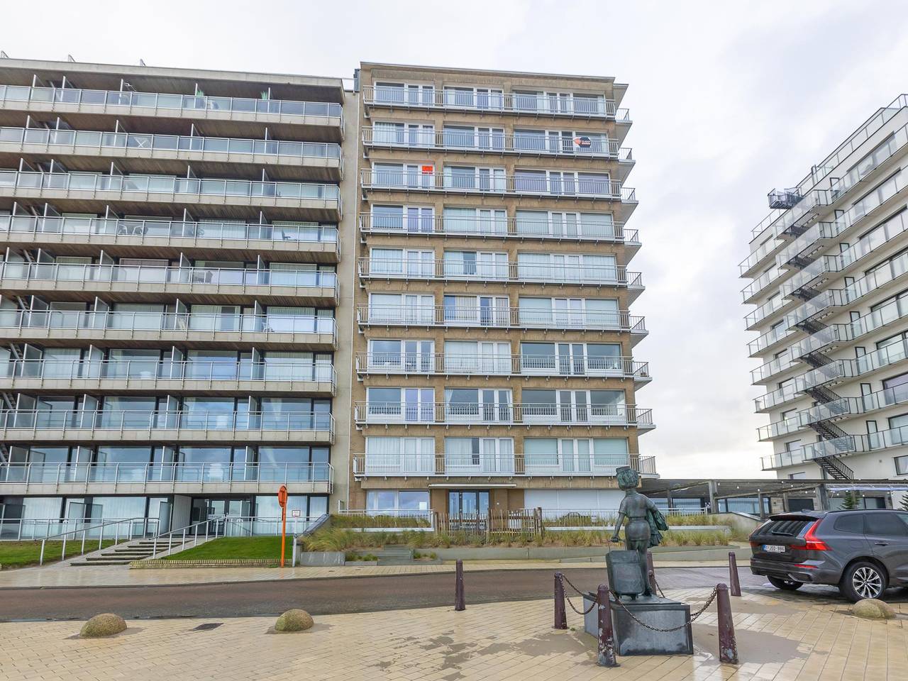 Geheel appartement, Appartement met zeezicht en twee terrassen in Middelkerke, Belgische Kust