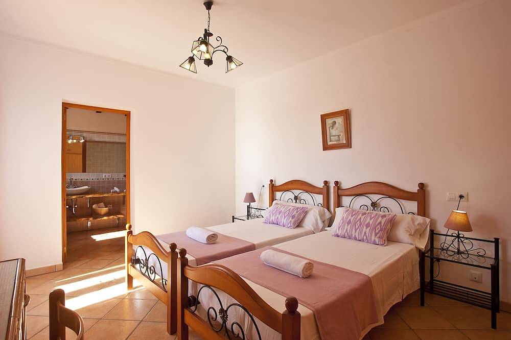 Finca mit Meerblick und Pool-Sonderangebot letzte Augustwoche in Cala d'Or, Santanyí