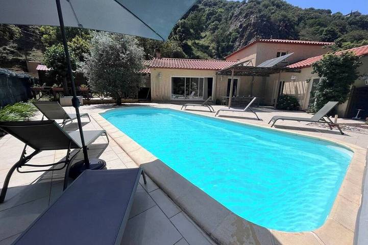 Villa pour 8 personnes, avec jardin - 1