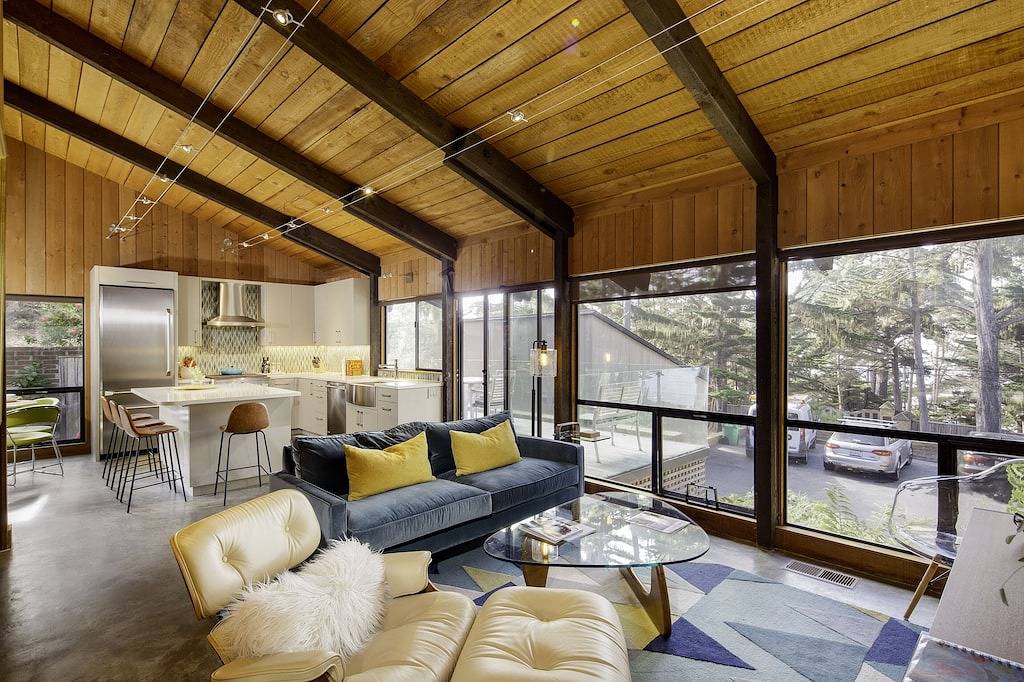 Mitte des Jahrhunderts moderne Pebble Beach Gem mit Meerblick in der Nähe von Golf in Pebble Beach, Monterey County