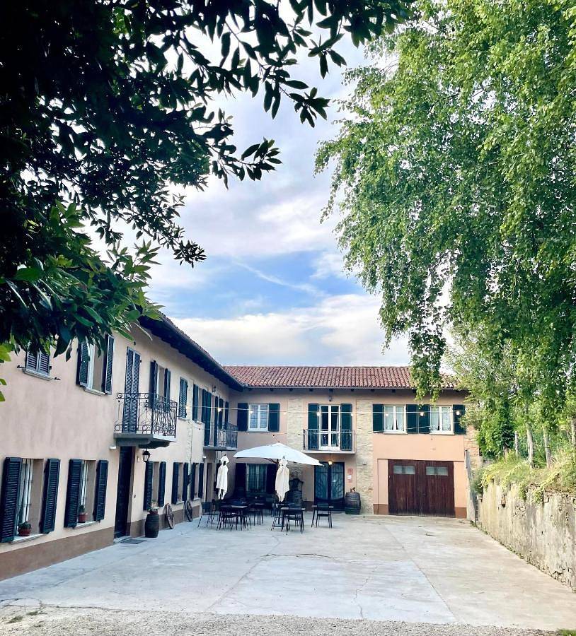 Agriturismo Cascina Anrì in Mango , Langhe