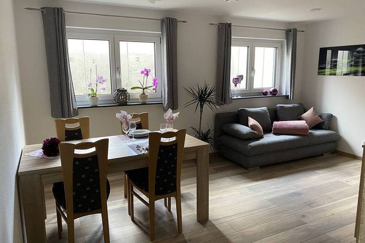 Ferienwohnung für 4 Personen, mit Terrasse in Buggingen
