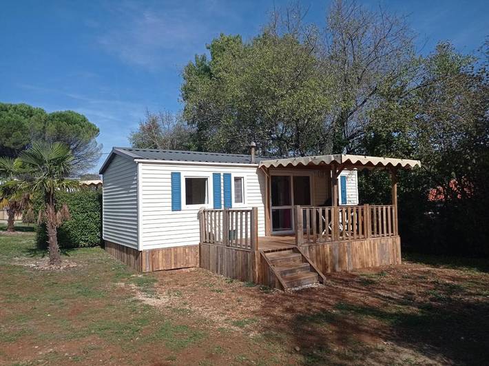 Location de vacances pour 6 personnes, avec bassin pour enfant ainsi que jardin et piscine à Limogne-en-Quercy - 2