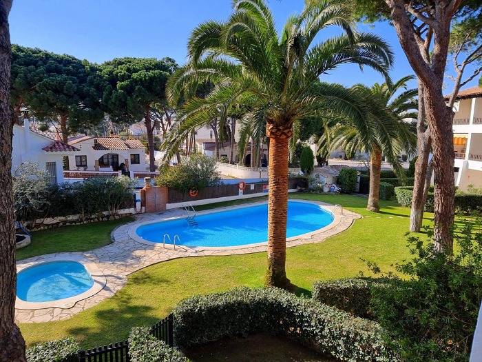 Ganze Ferienwohnung, Ferienwohnung für 3 Personen mit Pool in l'Escala, Oberampurien