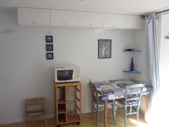 Gîte pour 2 personnes, avec jardin dans Plage Tourony - 4