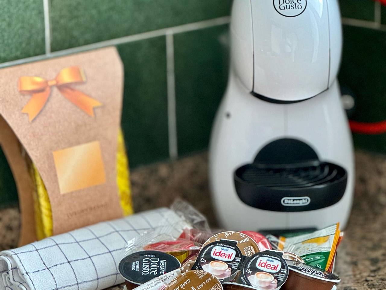 Ganze Wohnung, Familienfreundliches Apartment am Meer in Lloret de Mar mit Klimaanlage in Central Lloret de Mar, Lloret de Mar