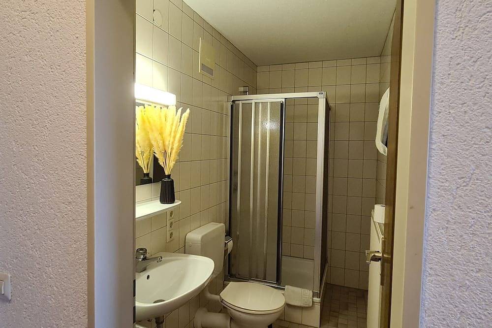 Ganze Wohnung, Doppelzimmer Bergblick mit 2 Einzelbetten - Pension Hauber in Suedlicher Schwarzwald, Herrischried