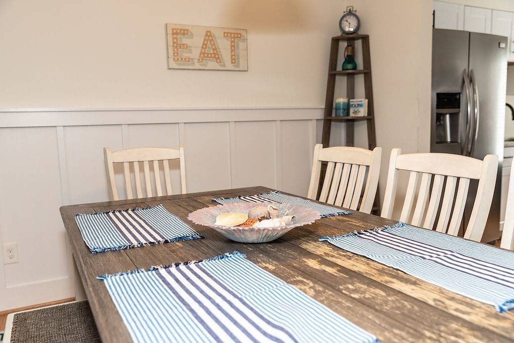 Ganze Wohnung, Beautiful Remodeled Bathrooms | Short Stroll To Vb Boardwalk in Virginia Beach