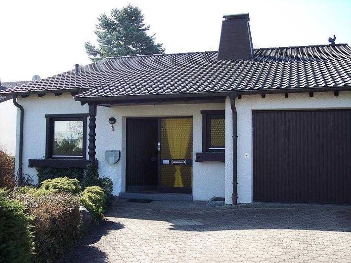 Vakantiewoning voor 5 personen, with Balkon and Terras as well as Tuin in Neunkirchen