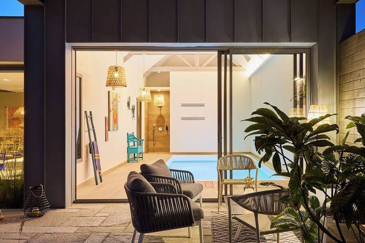 Location de vacances pour 10 personnes, avec Terrasse et Jardin dans Office de Tourisme de Combrit Sainte Marine