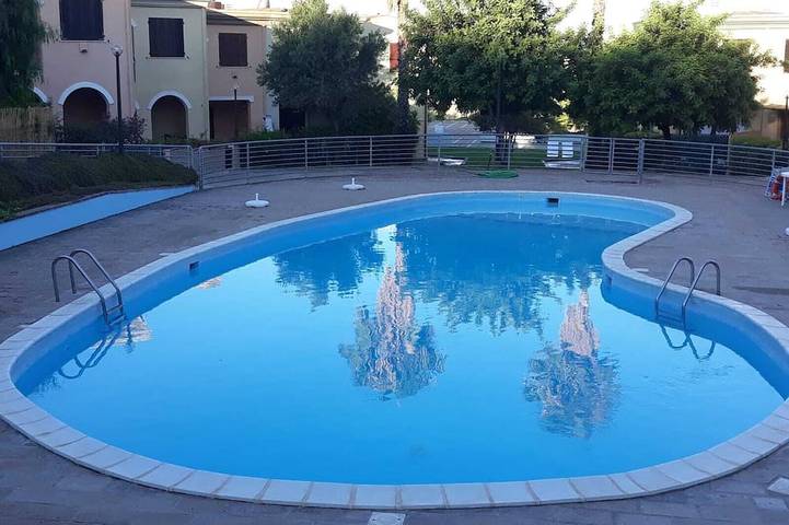Villa for 7 people, with pool and hot tub as well as garden - 1