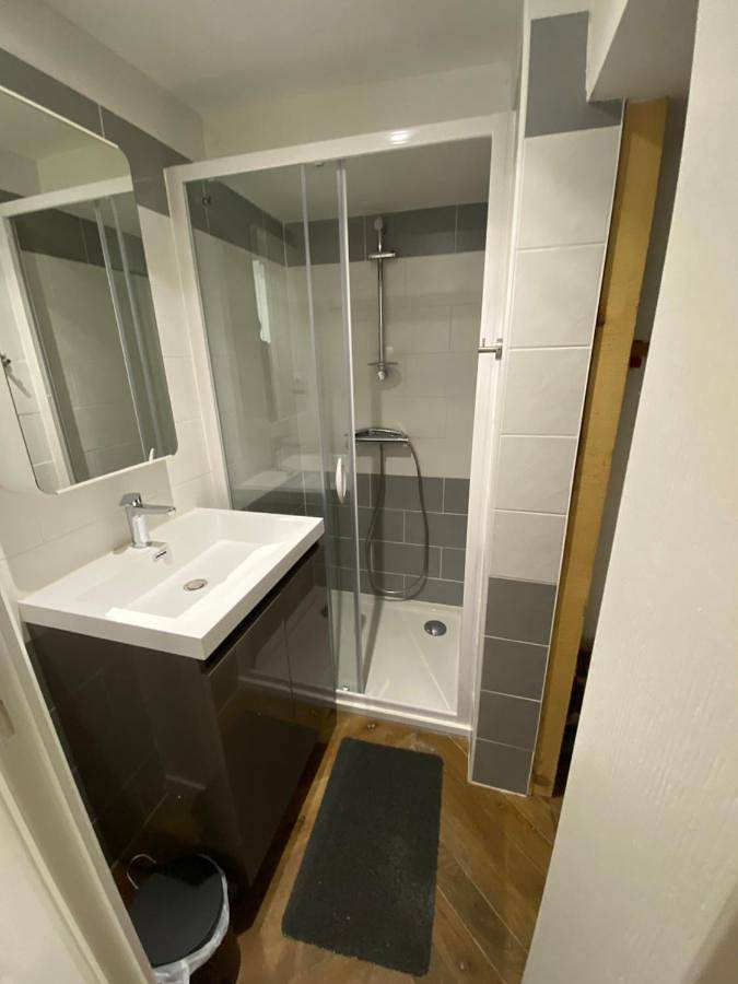 Gîte pour 6 personnes, avec jardin et balcon à Courbouzon - 4