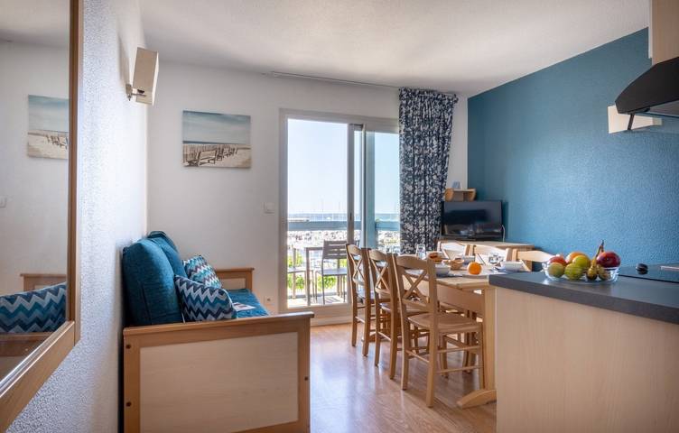 Gîte pour 4 personnes, avec terrasse et piscine, animaux acceptés à Hourtin - 3