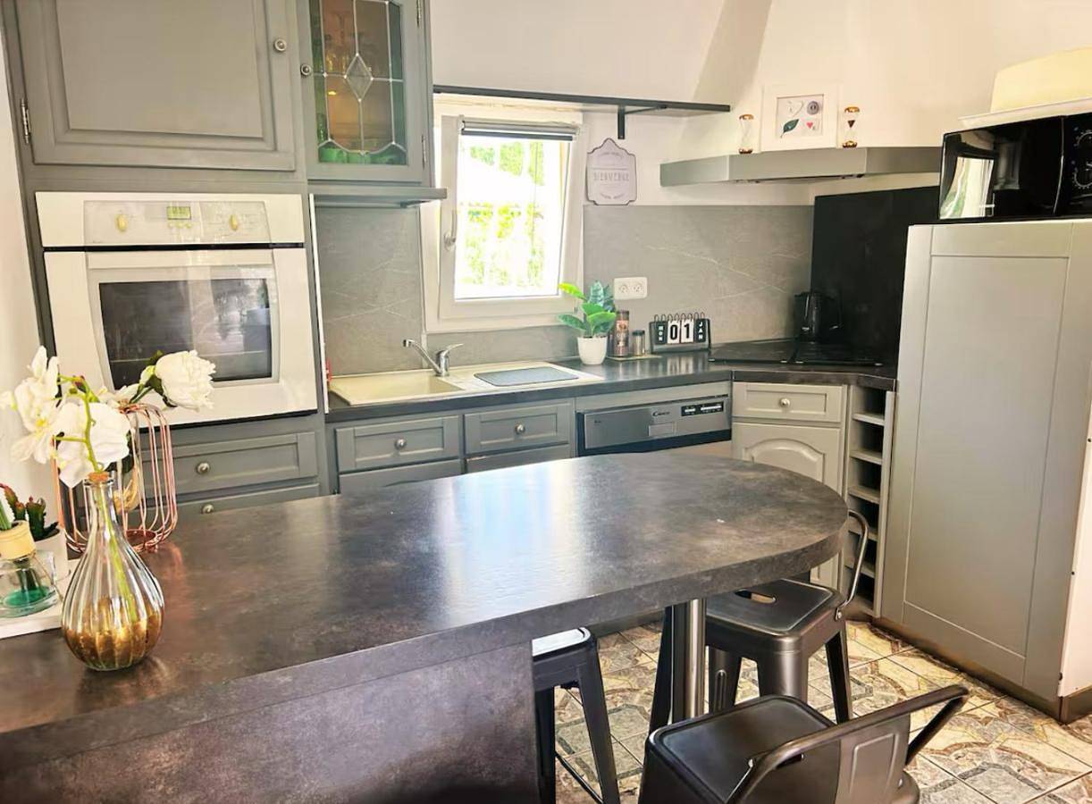 Appartement entier, Maison en rez de jardin - L'Écrin Provençal in Puget-sur-Argens, Côte méditerranéenne (France)