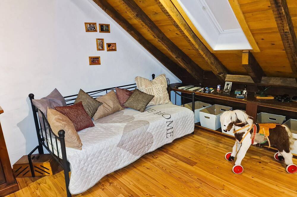 Romantic roof studio/loft 2-4 persons, Bergische Oase, up to 4 pers. in Solingen, Bergisch region