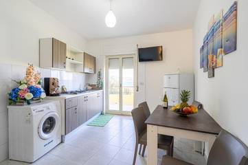 Gîte pour 3 personnes, avec jardin et vue, animaux acceptés à Strongoli