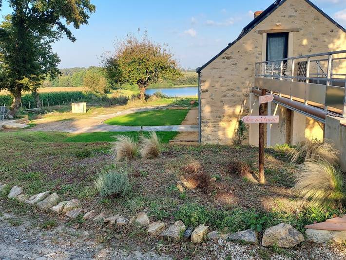 Gîte pour 6 personnes, avec sauna et jardin ainsi que terrasse et vue sur le lac à Missillac - 4