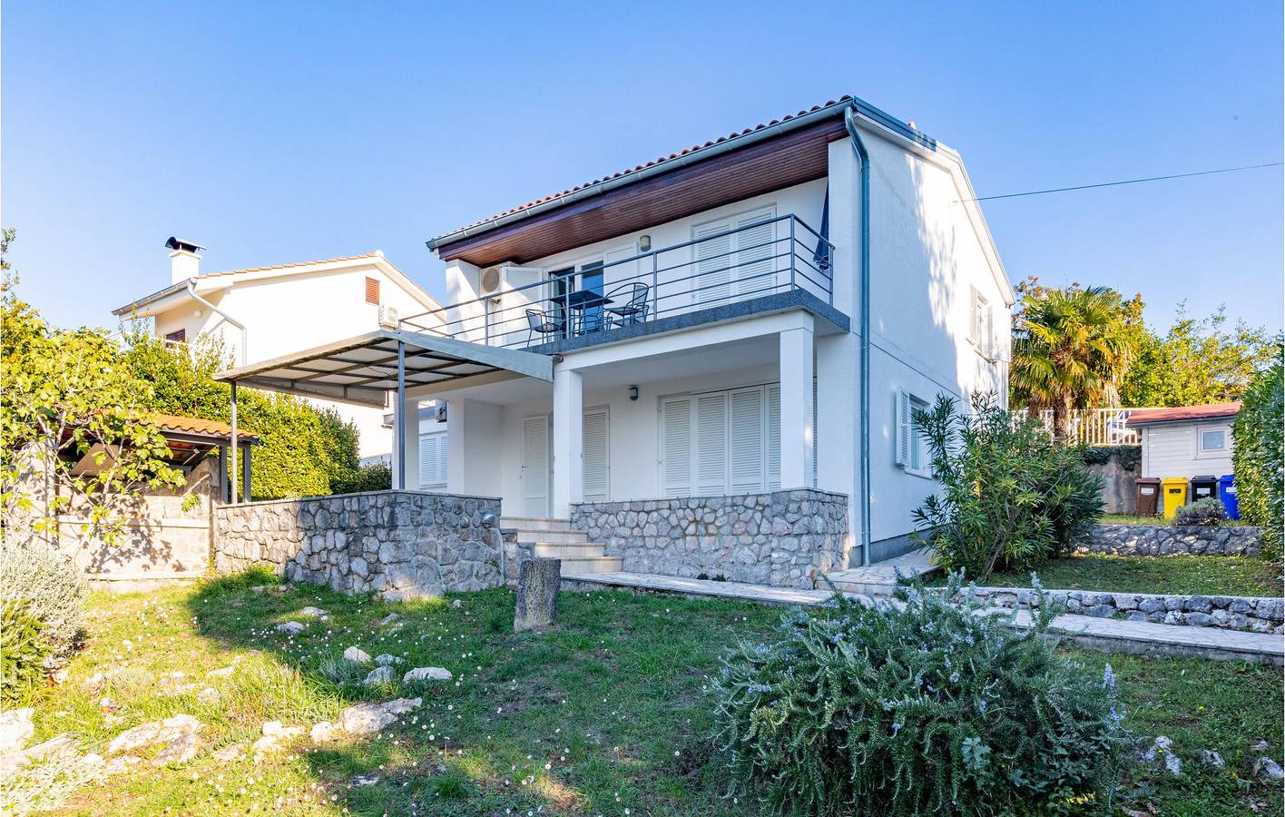 Cały apartament wypoczynkowy, Apartament wakacyjny dla 5 osób z taras in Njivice, Krk