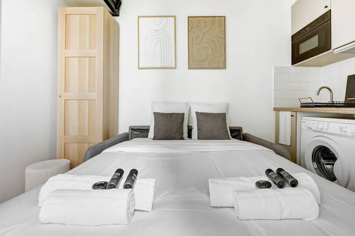 Apartamento entero, Bm- Petit Ecrin Chic & Design a Levallois in Levallois-Perret, Altos del Sena