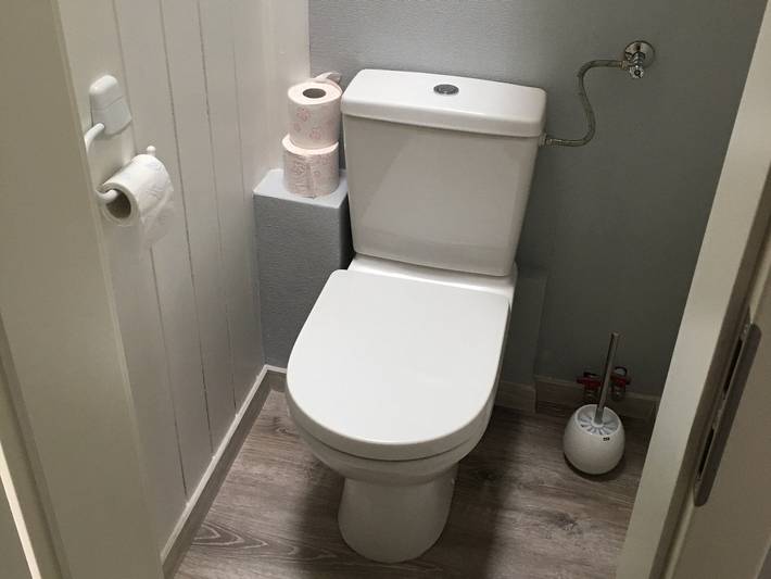 Ganze Ferienwohnung, Ferienwohnung Conradt - Fewo mit 1 Schlafr.,1 Wohnr.mit Küche,Dusche+Wc für 2 P.,im 2.Og,42 m² in Arnstadt (Thüringen), Arnstadt