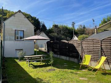 Gîte pour 2 personnes, avec jardin à Seigy