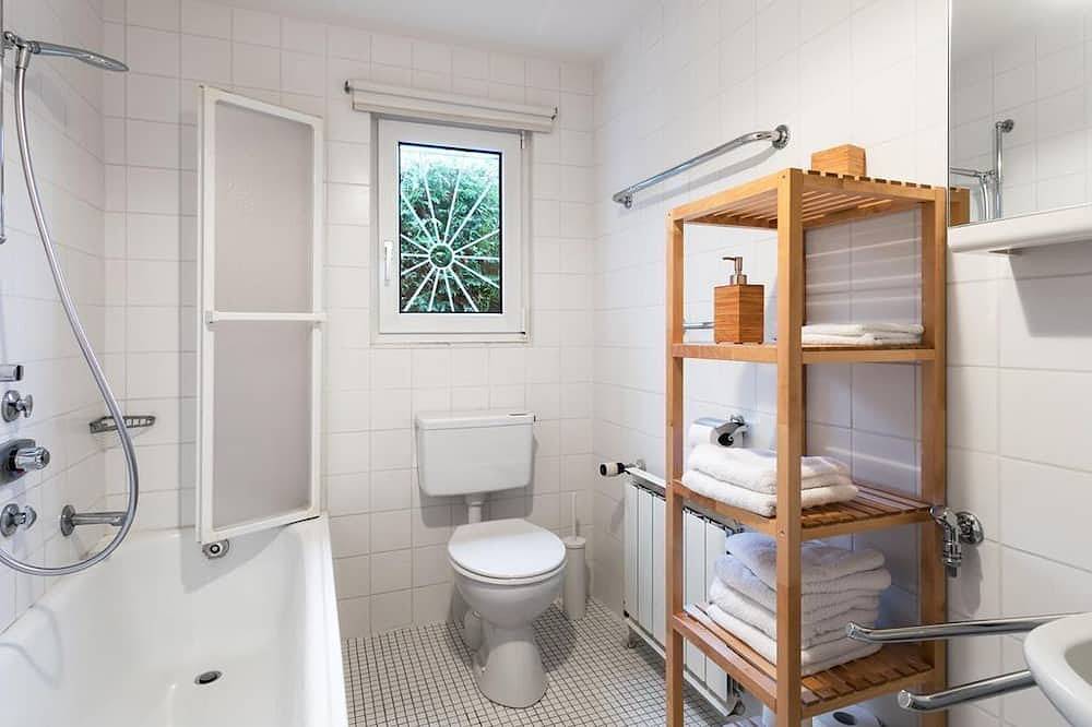 Haus Am Sagenweg - Ferienhaus, Bad, Wc, 1 Schlafraum in Nothweiler, Landkreis Südwestpfalz