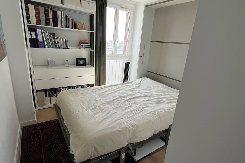 Appartement entier, Bel appartement parisien modern, baigné de lumière, spacieux et aéré. in Charenton-le-Pont, Val-de-Marne