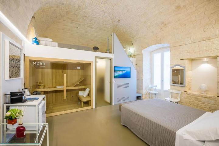 B&b per 2 persone, con sauna e idromassaggio nonché piscina e terrazza in Noci