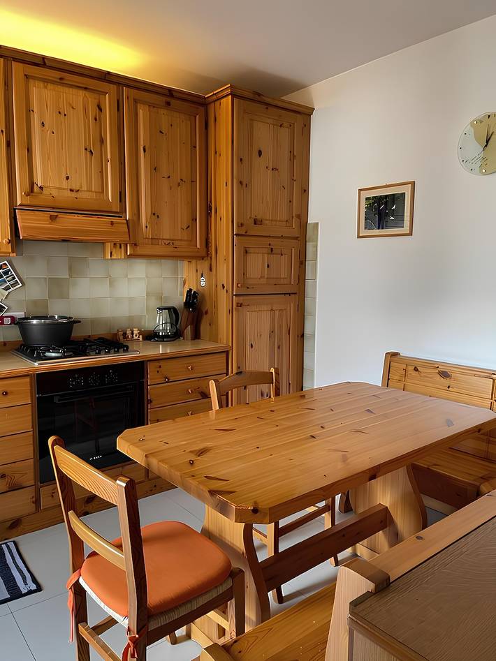 Entire apartment, Apartment 'Ciasa De Pauli' with Mountain View, Balcony and Wi-Fi in Domegge di Cadore, Eastern Dolomites