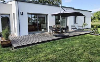 Gîte pour 6 personnes, avec jardin à Péaule