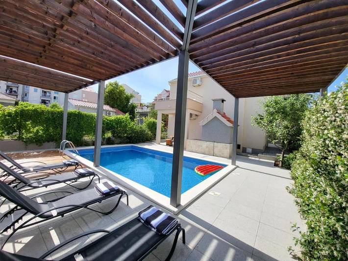 Villa pour 5 personnes, avec jardin et piscine à Solin - 3