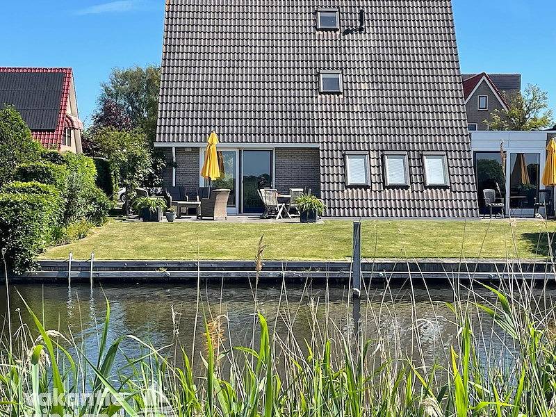 Vakantiefriesland — Ferienhaus Koudum am Wasser am Rande des Dorfes in Ijsselmeer