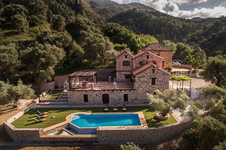 Villa for 6 people, with garden - 1