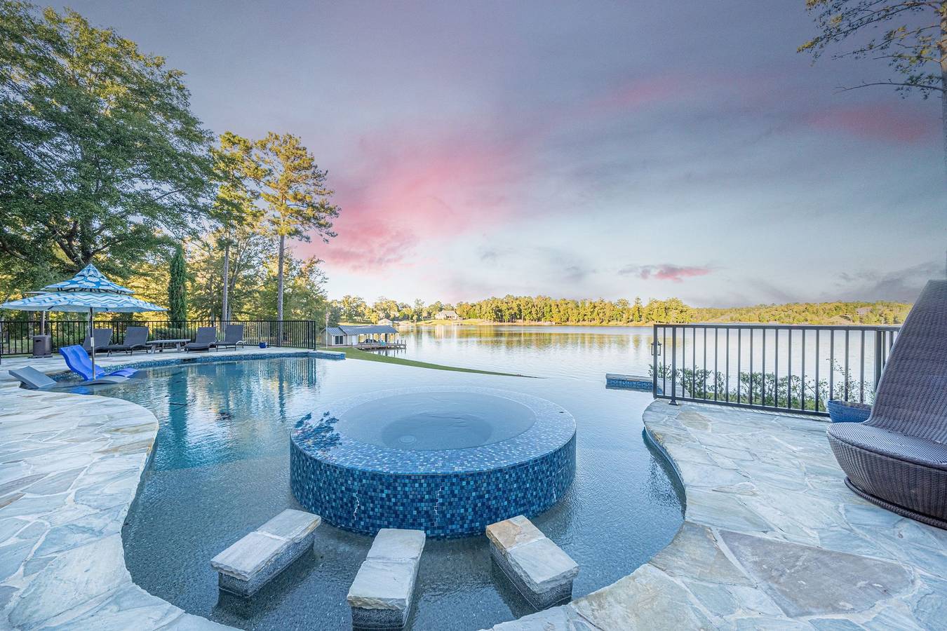 Lakefront Oasis in Georgia (USA)