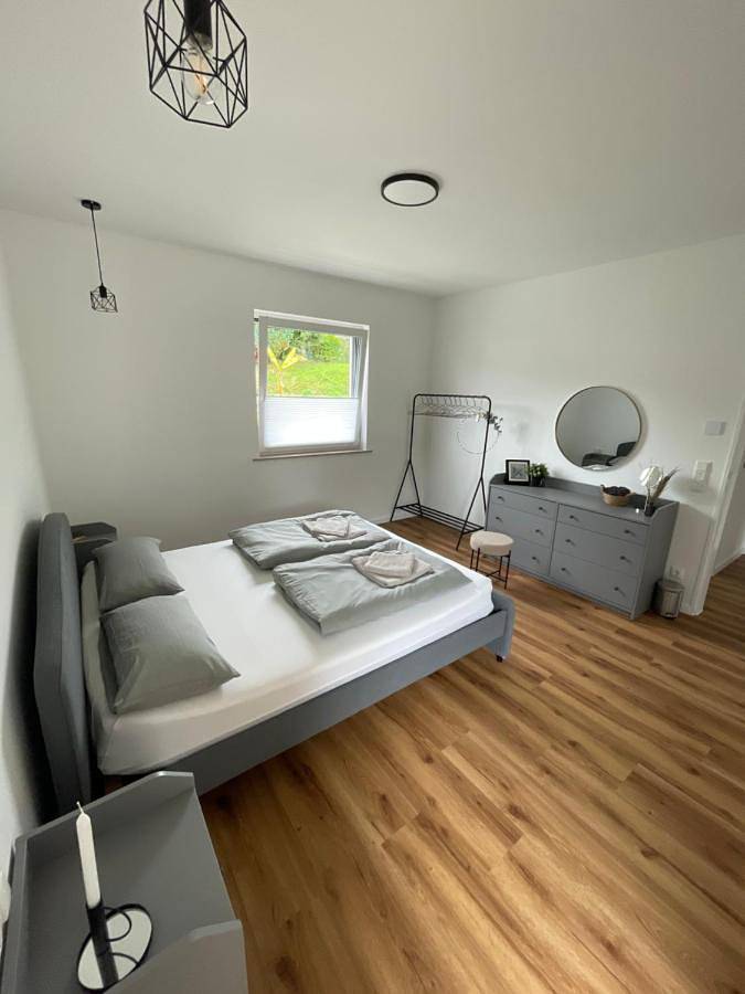 Ferienwohnung für 4 Personen, mit Balkon und Ausblick in Lautertal