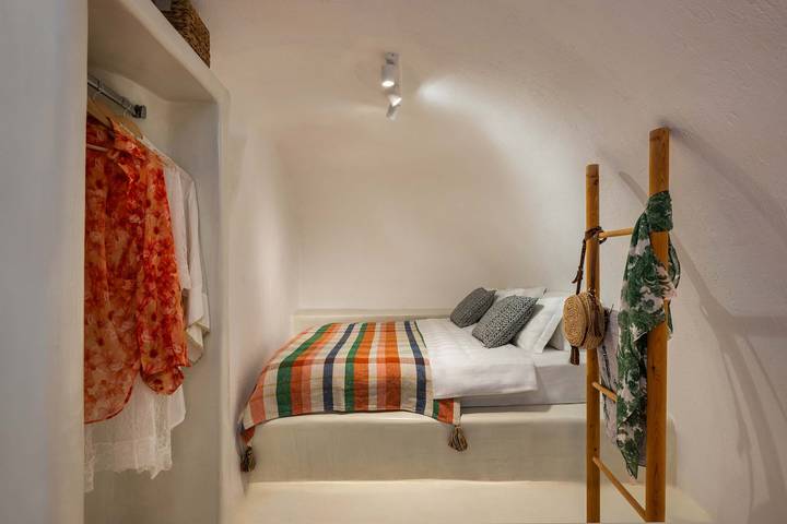 Ganze Wohnung, Ferienwohnung für 4 Personen mit Garten in Akrotiri, Santorin