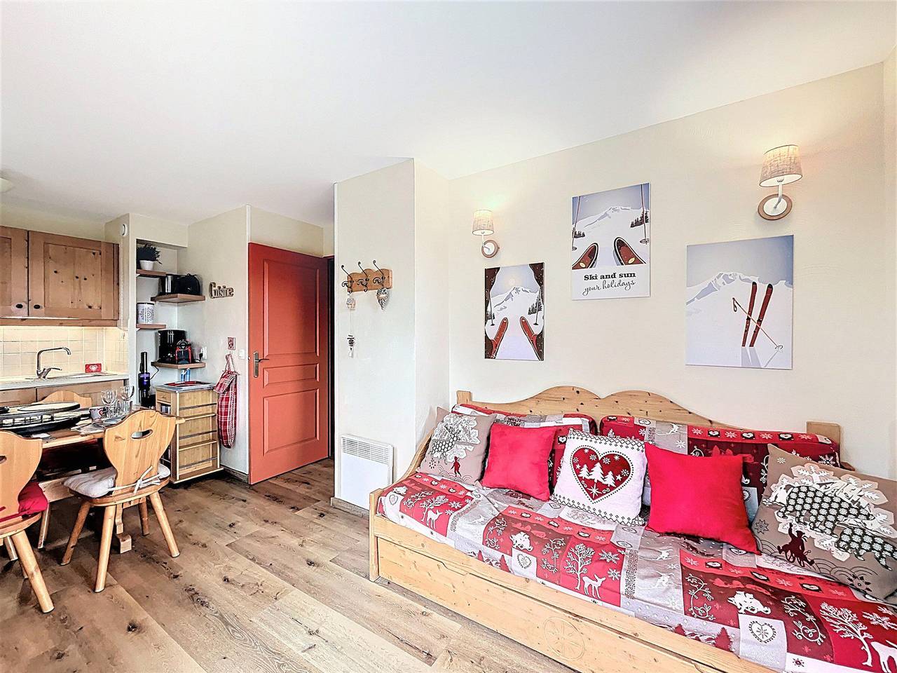 Appartement entier, Appartement confortable  Parking couvert  Balcon in Le Corbier, Villarembert