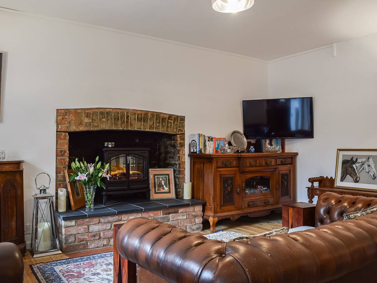 Burwood Cottage in Kidmore End, North Wessex Downs