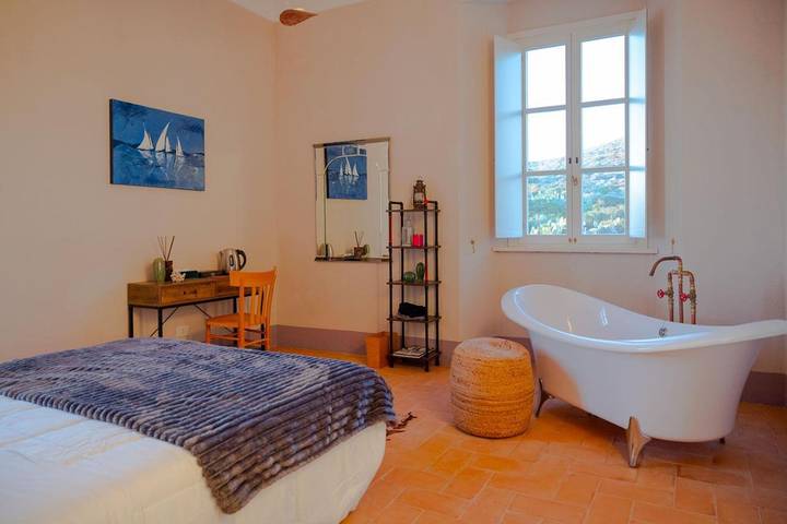 Ferienhaus für 4 Personen, mit Garten und Ausblick sowie Terrasse, mit Haustier auf Isola del Giglio - 2