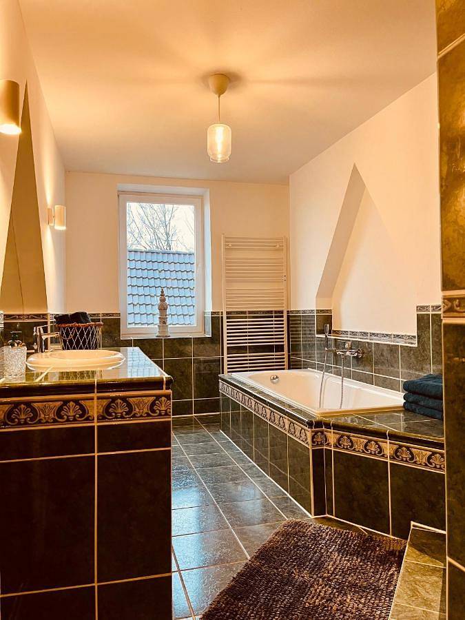 Ferienwohnung für 7 Personen, mit Terrasse und Garten sowie Ausblick in Hünxe - 4