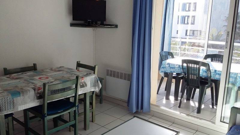 Appartement de vacances entier, 2 Pièces climatisé cabine 5 couchages 50 m plage Rochelongue Cap D'Agde in Cap d'Agde, Agde