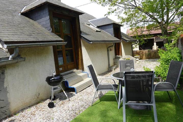 Location de vacances pour 5 personnes, avec Balcon ainsi que Terrasse et Vue à Hèches - 3