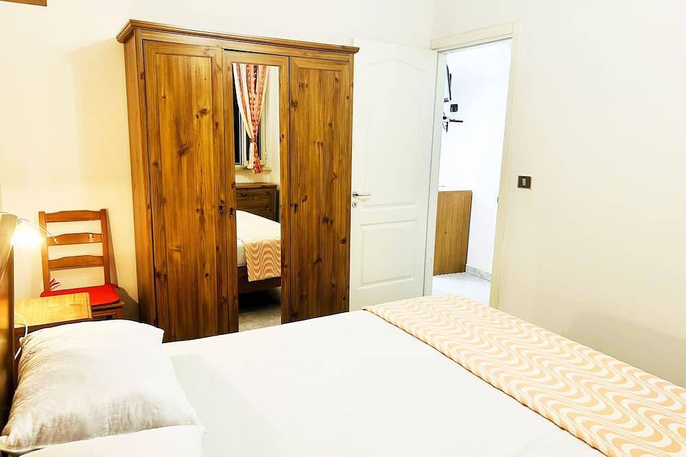 Entire apartment, Melissa Holiday House 4 to 6 places in Torre Pali, Gulf of Taranto